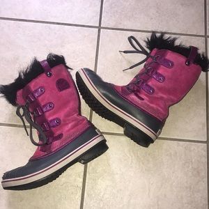 Girls Joan of Arctic sorel boots